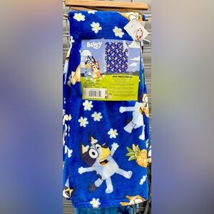 Bluey plush blanket throw